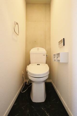 清潔感のあるトイレです