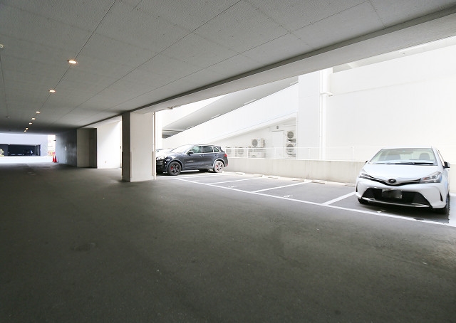 敷地内駐車場ございます
