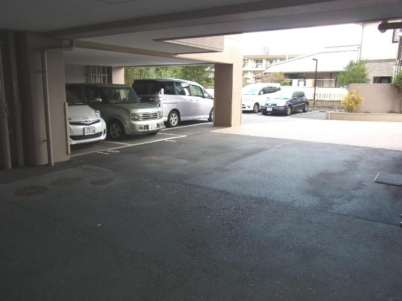 敷地内駐車場空きありです