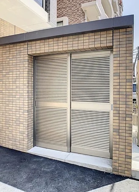 共用のゴミ置き場があります