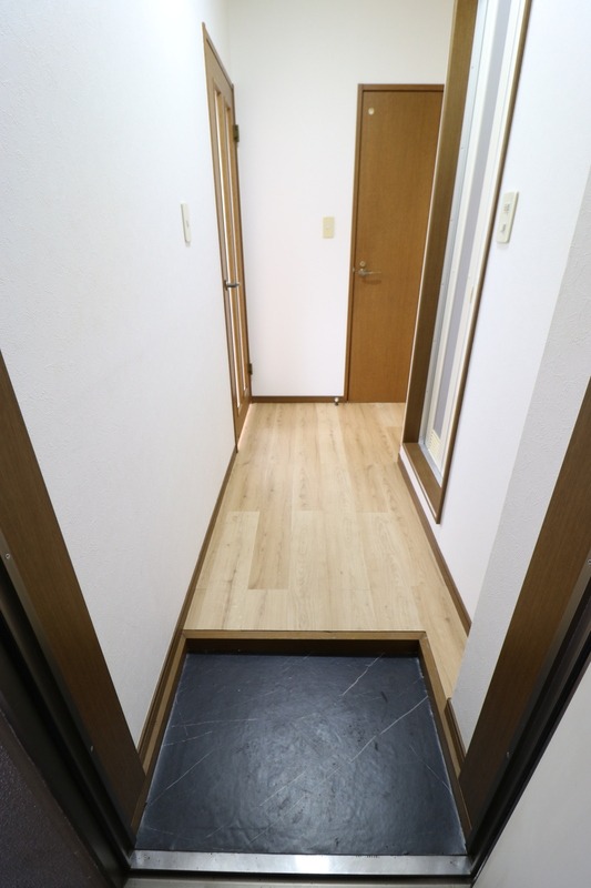 玄関はこんな感じです。