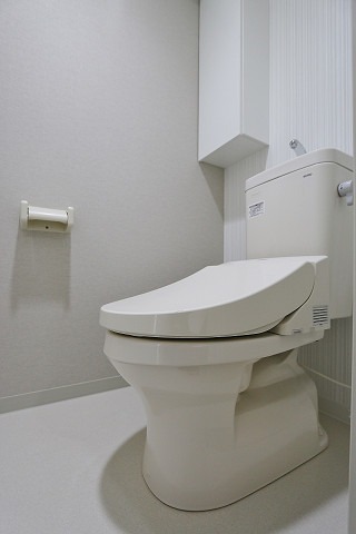清潔感のあるトイレですね