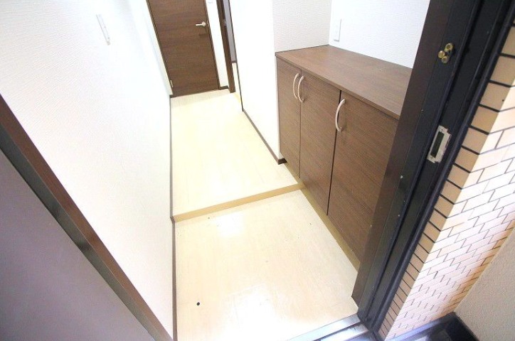 玄関はこんな感じです。