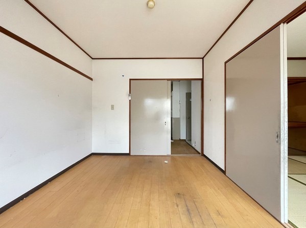 家具の配置がしやすいお部屋です