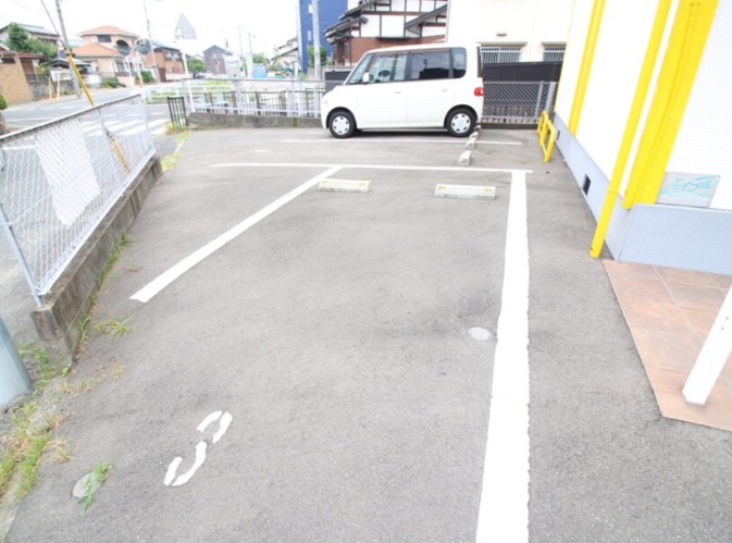 敷地内駐車場もございます