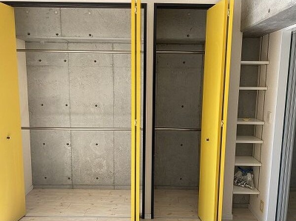 お荷物はこちらへ。