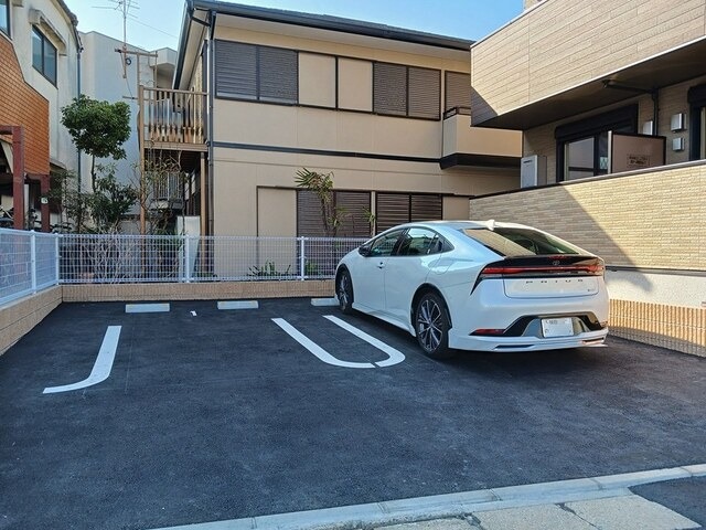 敷地内駐車場もございます