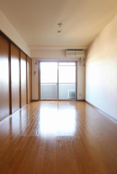 明るいリビングです