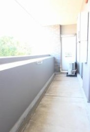 天気のいい日はこちらで洗濯物を干せます