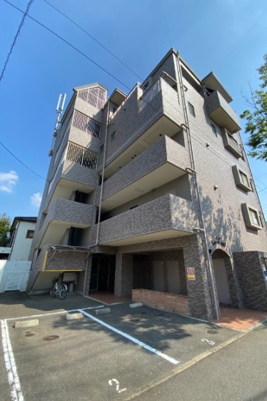 敷地内駐車場完備