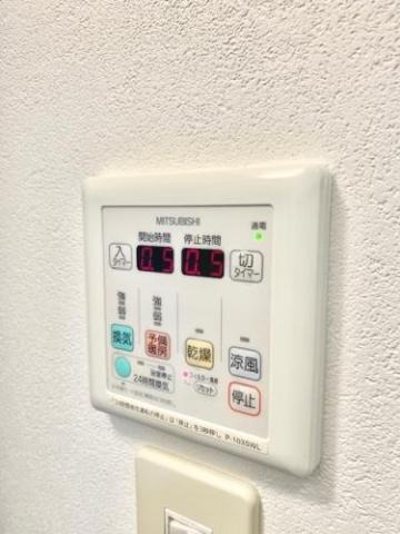 嬉しい浴室乾燥機付き！