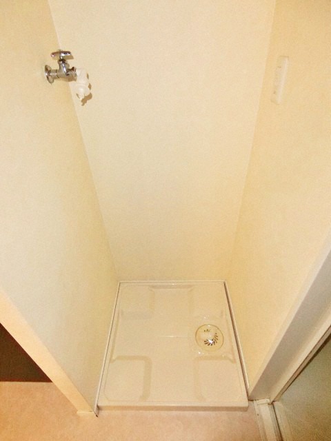 室内洗濯機置場完備。