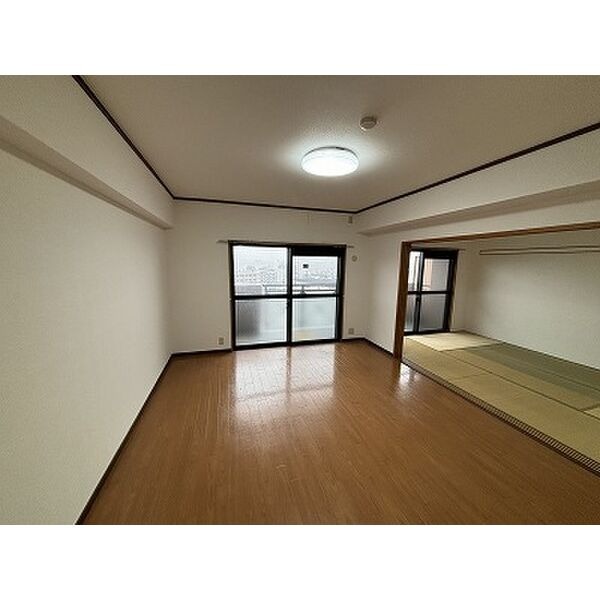 家具の配置がしやすいリビング