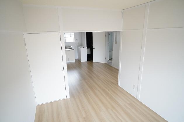 家具の配置がしやすいお部屋ですね。