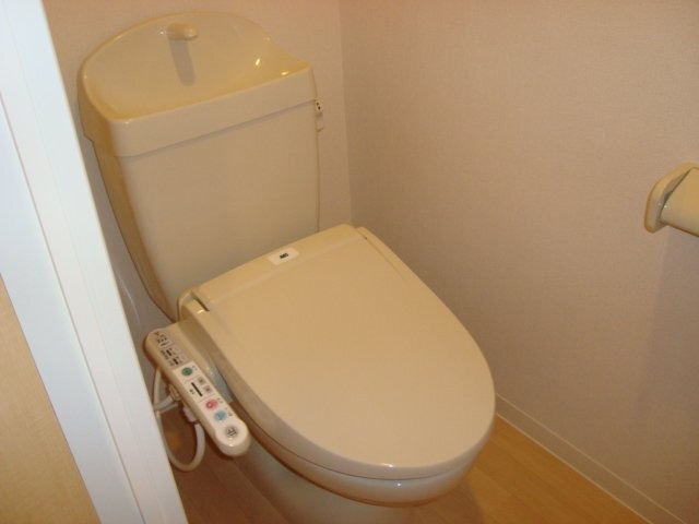 温水洗浄便座付きです