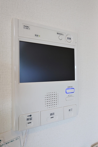 女性も安心のモニターフォンです