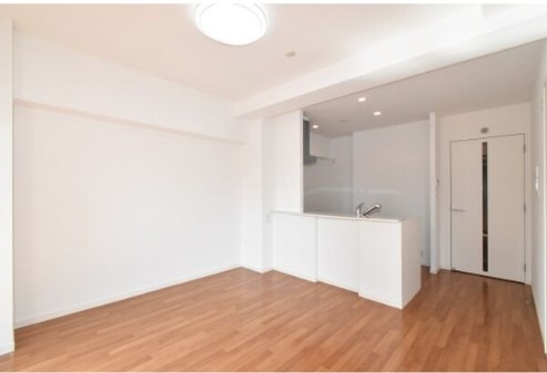 家具の配置がしやすいお部屋ですね