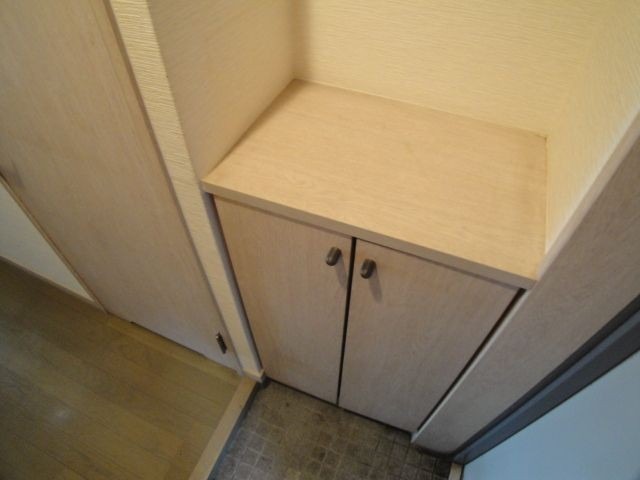 シューズボックスあります。