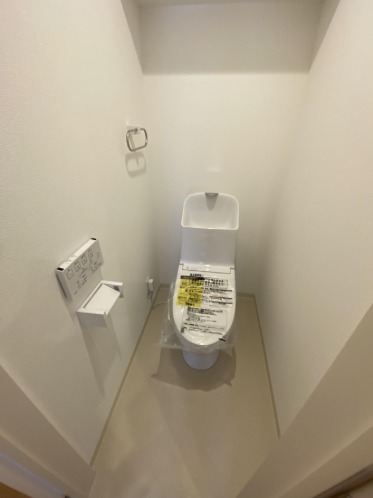 清潔感のあるトイレですね。