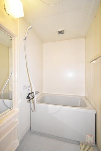 湯船に浸かってゆっくり休みましょう。