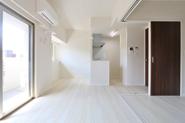 写真、設備、間取りは現状優先します