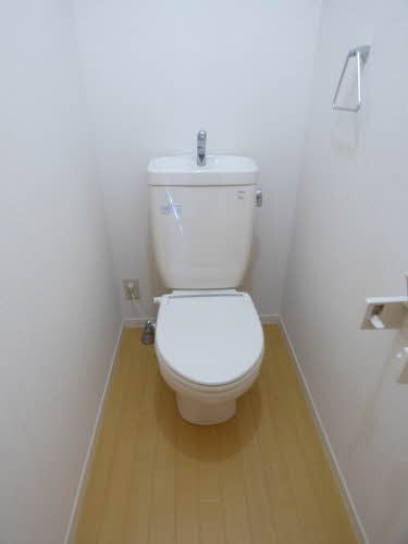 温水洗浄便座付きです