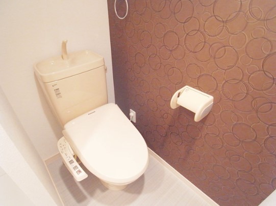 清潔感のあるトイレですね。