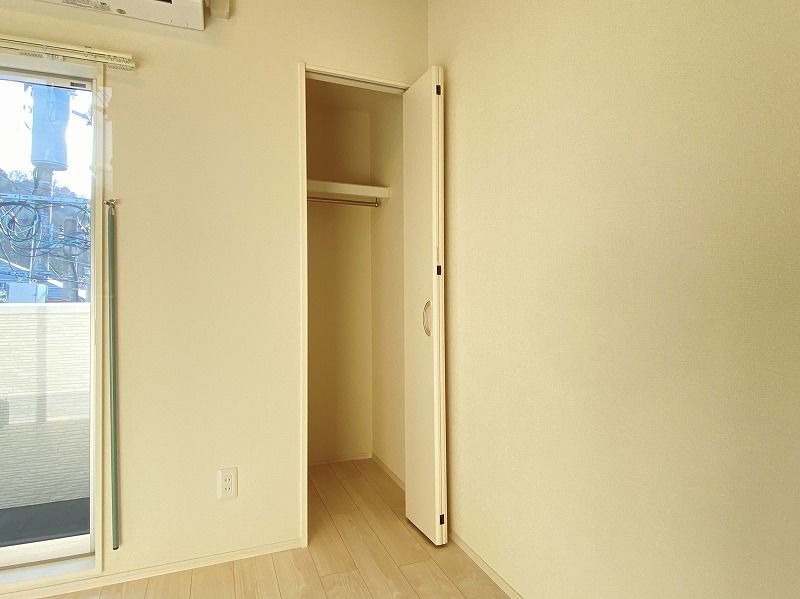 お洋服が多い方でも安心の収納