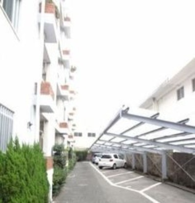 敷地内駐車場があると大変便利ですね