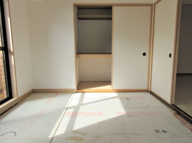 押し入れ収納もございます