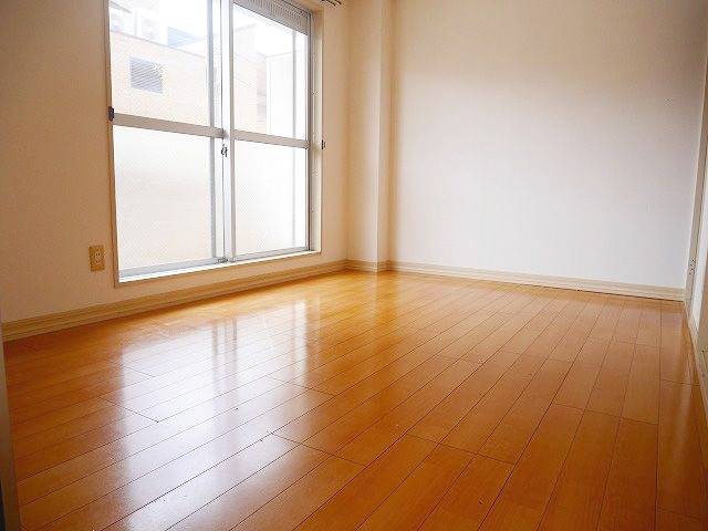 洋室も広々として、様々な使い方ができそうです