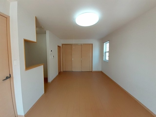 明るいリビングで気分も明るくなります