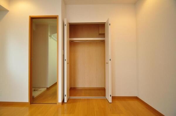 お荷物はこちらへ。