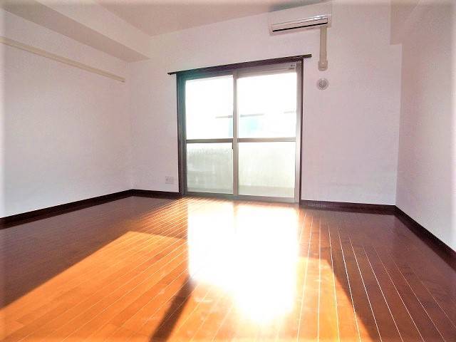 家具のレイアウトが想像しやすいです。