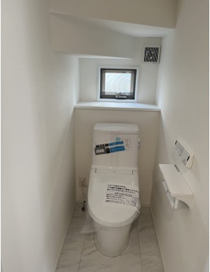 温水洗浄便座付きです