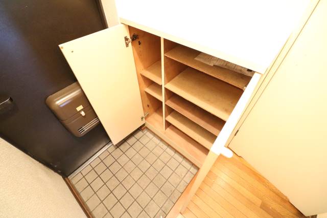 靴もたくさん入ります。