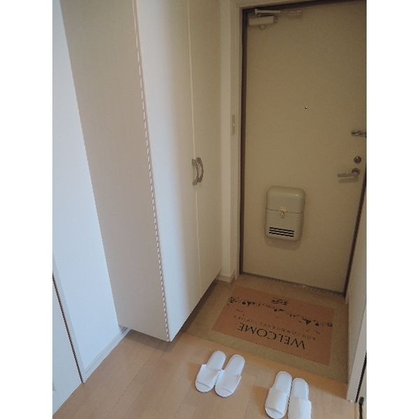 大きな下駄箱も完備で靴をたくさん持っている方も安心です