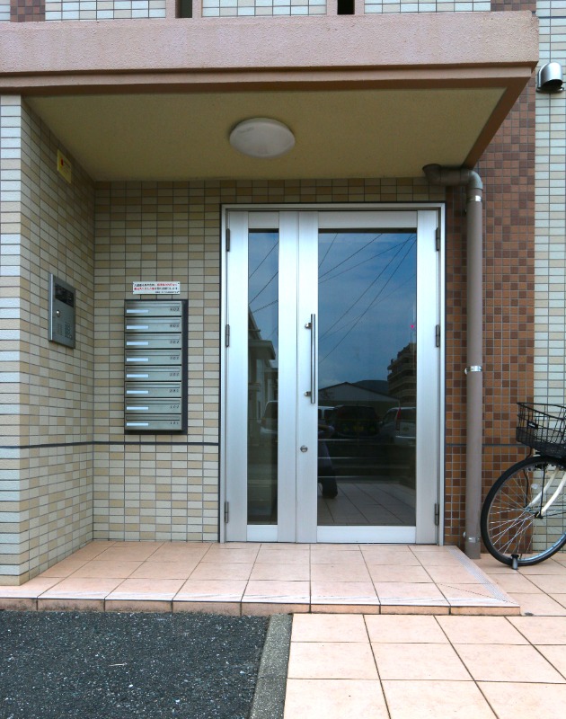 オートロック付きです