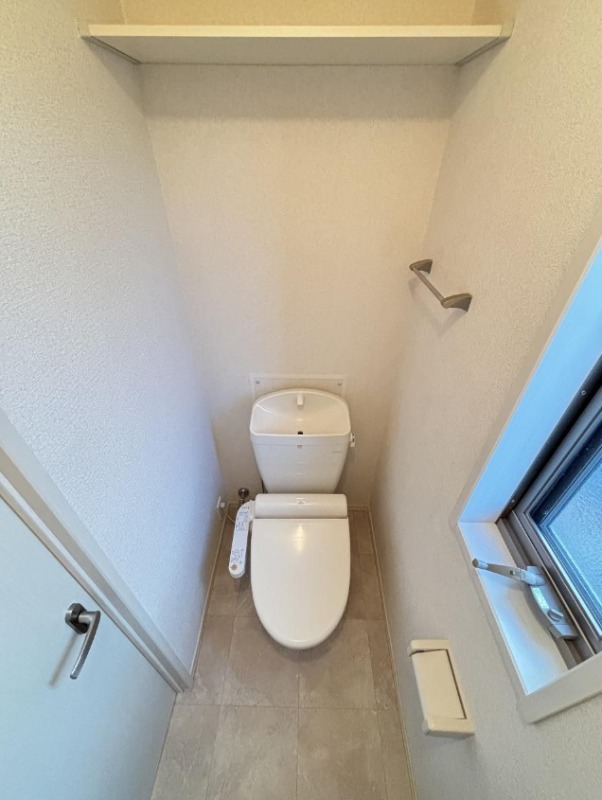 ウォシュレット完備です。