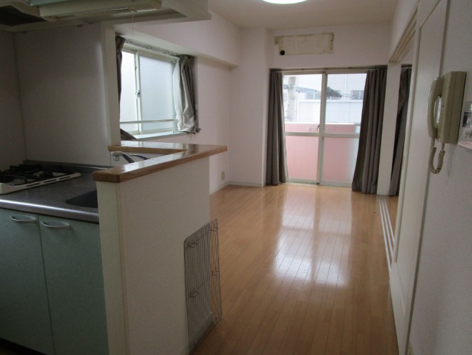 別角度から見たらリビングです。