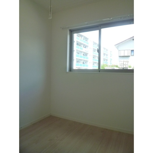 こちらもフローリングです