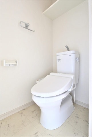 清潔感のあるトイレです