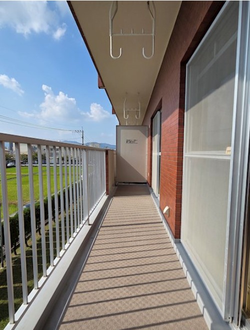 日当たりの良いバルコニーです