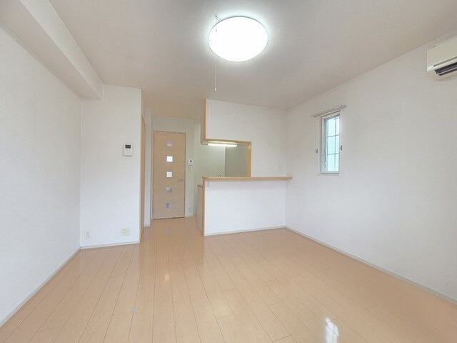 明るいリビングです。