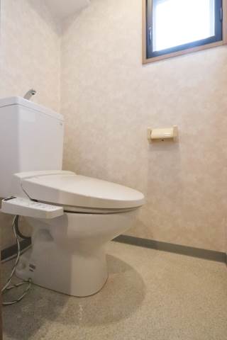 清潔感のあるお手洗いですね