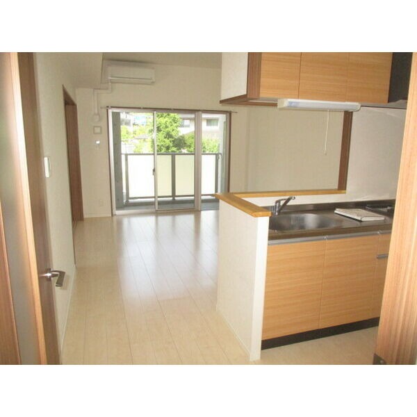 家具の配置がしやすいリビング