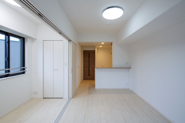 家具の配置がしやすいリビングですね