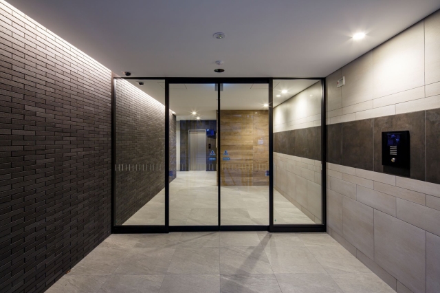 女性も安心なオートロック付きです