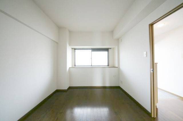 こちらもフローリングです