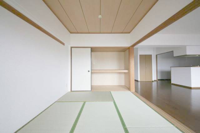 畳の香りは心地良いですね